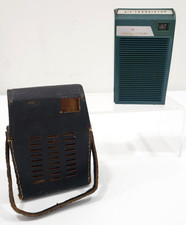 Vintage REALTONE Transistor radio TR-1660 Green with case NOT working picture