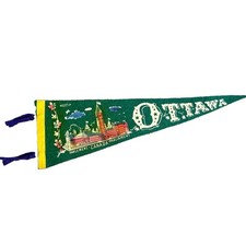 Vintage Parliament Building OTTAWA CANADA Green Felt Pennant 21.5
