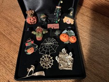 VINTAGE HALLOWEEN PIN LOT 12PC AJC HALLMARK BOYD'S BEAR SPIDER WEB WITH ELF RARE picture