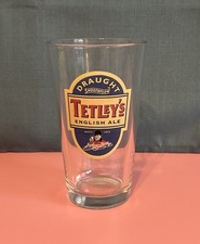 Tetley's English Ale Smoothflow Draught Beer Pint Glass Foxhound Hunting Royalty picture