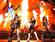 KISS Signed Gene Simmons, Paul Stanley 8x10