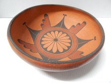 ANTIQUE ZIA PUEBLO INDIAN POTTERY DOUGH / CHILI BOWL POT - FABULOUS DESGN  picture