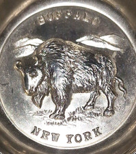 VTG BUFFALO NEW YORK  NY BISON SCENIC EDGE SOUVENIR METAL ASHTRAY TRINKET DISH picture
