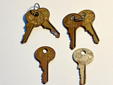 Vintage Master Lock Keys Lot 16 Pc Lion Head & Round Head USA picture