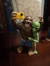 Bigfoot, Yeti, Sasquatch 8-inch statue picture