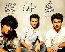 THE JONAS BROTHERS BAND SIGNED REPRINT GROUP AUTOGRAPHS 8