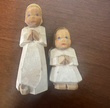 Lotte Sievers Hahn Hand Carved German Creche Nativity Angels Kneeling Standing picture
