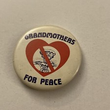 Vintage Grandmother’s For Peace Button Pin PB28J picture