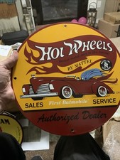 VINTAGE HOT WHEELS PORCELAIN AUTO BATMAN SERVICE BATMOBILE GAS PUMP PLATE SIGN picture