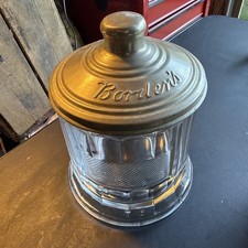 ANTIQUE USA PRIMITIVE BORDENS MALT MILK GLASS BOTTLE JAR Tin Lid Borden’s picture