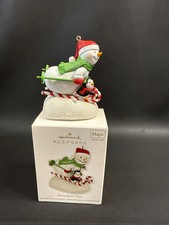 Hallmark Jingle Pals Swooshin' Duo Singing Penguin Snowman New -- 824-297 picture