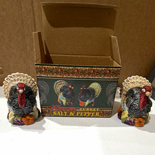 Cracker Barrel Turkey Salt & Pepper Shakers Ceramic Set of 2 Boxed MPN 296470 picture