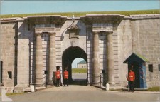 Sentry Post Royal 22e Regiment At Dalhousie Gate Canada Chrome Vintage Post Card picture