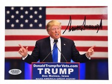 Donald Trump US President Signed Autographed 8x10 Iowa Rally  Photograph w/ COA picture