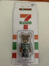 7-11 Bear Brick. 100% and 400% Set. New Unopened. picture