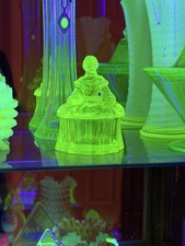 Mosser Vaseline Uranium Glass Victorian Lady Powder Jar Trinket Box 5” Mint picture