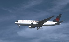 Original 35mm aircraft Slide Air Canada Boeing B-767-233 C-GAUH  LN 40 plane picture