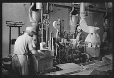 Minneapolis Minnesota Pillsbury Mills 1939 Flour Mill Workers Interior Factory picture