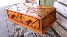 Vintage TRAMP ART Handmade Wood Wooden Jewelry BOX with Drawers 15.5