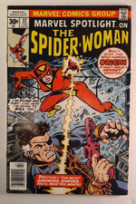 Marvel Spotlight #32 (Marvel Comics February 1977) KEY ISSUE- 1st Spider-Woman picture