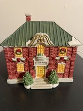 Lemax Hearthside Village Town Hall Lighted Building Cored 1991 W/light Working picture