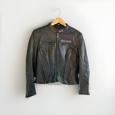 Official Harley Davidson women’s leather jacket picture