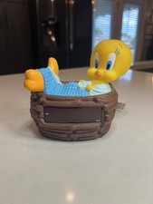 VNTG 1996 Tweety Bird Bed Nest Alarm Clock Westclox Model 32402 TESTED | WORKING picture