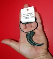 Velociraptor Dinosaur Claw Necklace (replica 3063) picture