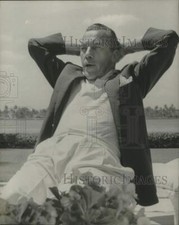 1959 Press Photo Ed Sullivan enjoys a quiet and relaxing moment - lrx04922 picture