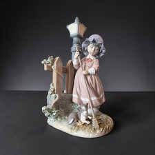 Vtg Lladró 5286 Fall Clean Up Girl With Cat & Lamppost Porcelain Figurine 13