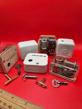 Sanyo Music Box - Wind Up Mechanical Movement with Key 🔑 - Choose Your Tune picture