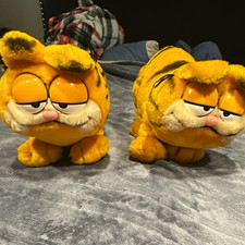 Garfield Orange Plush Stuffed Toy Lot of 2 - Cartoon & TV Characters picture
