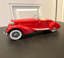 1934 Packard V-12 Red Classic Convertible 1:24 Diecast Model Car Danbury Mint picture