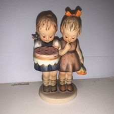 Vintage Goebel Hummel Happy Birthday Figurine #176/0 TMK-3 5 1-2” with Tag picture