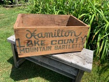 vintage Hamilton Lake County Mountain Bartletts wooden fruit crate picture