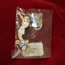 Hard Rock Café Restaurant Waitress Pin (HRO) 08936620493 picture