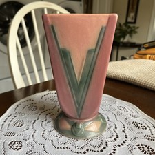 ANTIQUE USA ART DECO c. 1928 ROSEVILLE FUTURA POTTERY VICTORY FLOWER VASE Rare picture