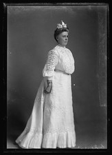 Photo:Mrs H.P. Marston Portrait in White Dress 1905-1906 picture