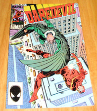 Daredevil 225 (5.5) 1st Print 1985 Marvel Comics - Flat Rate Shipping picture