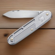 Victorinox Onefold 93mm Silver Alox Swiss Army Knife w/Lock Blade Synergy Style picture