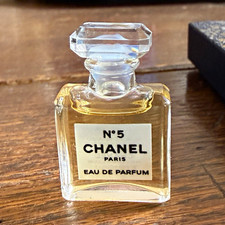 CHANEL No. 5 Paris Eau de Parfum Miniature Bottle w/ Box 1.5 ml 0.05 oz picture