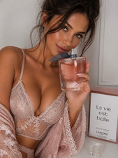 La Vie Est Belle Lancome 2.5 oz 75ml L'Eau De Parfum Spray Women New Sealed. picture
