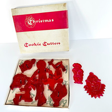 VTG HRM Christmas Cookie Cutters 11pc Red Plastic w/Original Box Recipes picture