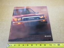 1991 Toyota Truck pickup SR5 sales brochure 32 page dealer literature ORIGINAL picture