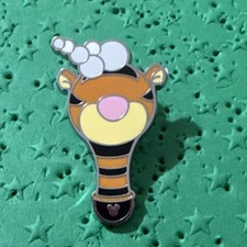 2025 Disney WDW Hidden Mickey Bubble Wands Tigger Wave B Trading Pin picture