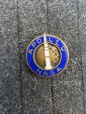 Vintage ANTAYA NASA Apollo Saturn V Enamel Lapel Pin Space Program 1960s picture
