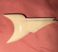 VINTAGE ESTATE Beautiful Hand Carved Flying Hummingbird Pin Brooch LOVELY picture