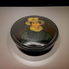 Antique Papier Mâché Lacquered Snuff Box, Hand Painted Portrait Signed C1840s picture