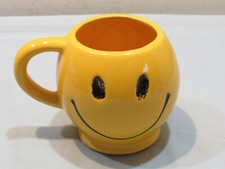 Vintage McCoy Smiley Face Mug Yellow/Black picture