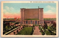 Michigan Central Station Detroit Michigan Postcard PC223 picture